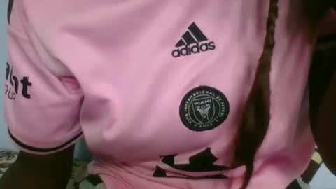 Snapshot of vanafiry chatting on April 2026 07:45:01 AM vanafiry online show from April 2026 07:45:01 AM