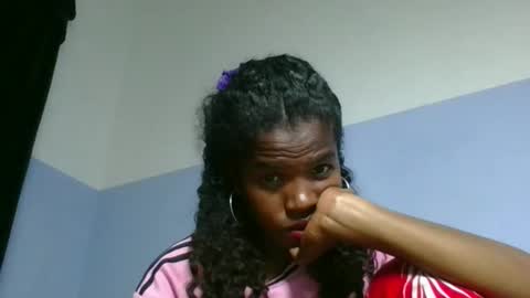 Snapshot of vanafiry chatting on April 2026 04:34:01 PM vanafiry online show from April 2026 04:34:01 PM