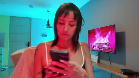 Snapshot of vandalovee chatting on May 2026 11:21:01 PM Babi Alu online show from May 2026 11:21:01 PM