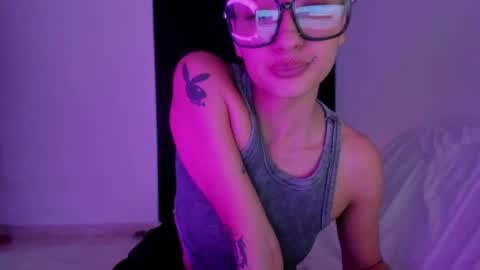 Snapshot of vandalovee chatting on June 2026 10:34:02 PM Babi Alu online show from June 2026 10:34:02 PM