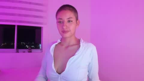 Snapshot of vandalovee chatting on June 2026 03:51:01 AM Babi Alu online show from June 2026 03:51:01 AM