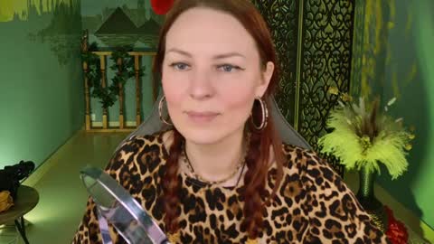 Snapshot of vandarossi chatting on December 2024 01:18:02 PM Vanda online show from December 2024 01:18:02 PM