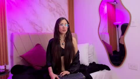 vane_coral online show from February 2026 11:14:02 AM