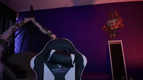 Vanelope online show from September 2025 07:02:02 PM