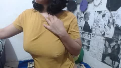 Snapshot of vanesa_20 chatting on January 2025 10:19:01 AM vanesa_20 online show from January 2025 10:19:01 AM