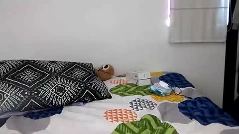 vanessa and samantha online show from April 2026 05:29:01 PM