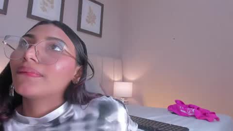vanessa__cb online show from June 2026 06:34:01 PM