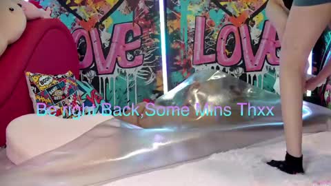 Snapshot of vanessa_love chatting on April 2026 05:41:01 PM Vanessa online show from April 2026 05:41:01 PM