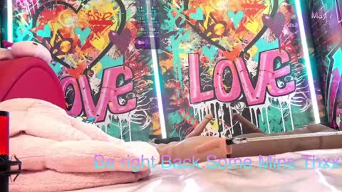 Snapshot of vanessa_love chatting on May 2026 03:28:01 PM Vanessa online show from May 2026 03:28:01 PM
