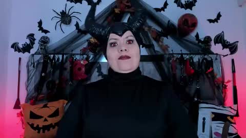 Vanessa online show from November 2025 11:56:01 AM