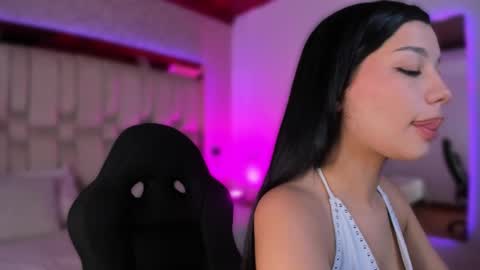 Snapshot of vanessaduval chatting on October 2025 03:50:02 AM vanessaduval online show from October 2025 03:50:02 AM