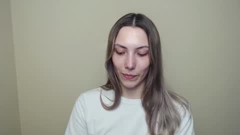 Snapshot of vanessakim_ chatting on February 2026 04:45:02 PM Vanessa online show from February 2026 04:45:02 PM