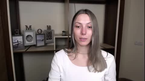 Snapshot of vanessakim_ chatting on March 2026 04:02:02 PM Vanessa online show from March 2026 04:02:02 PM