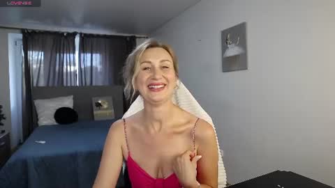 Snapshot of vanessakleiner chatting on July 2026 05:44:01 AM Vanessa online show from July 2026 05:44:01 AM