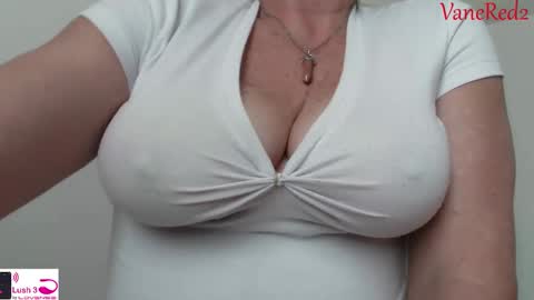 Vanesared2 online show from February 2025 07:08:02 PM