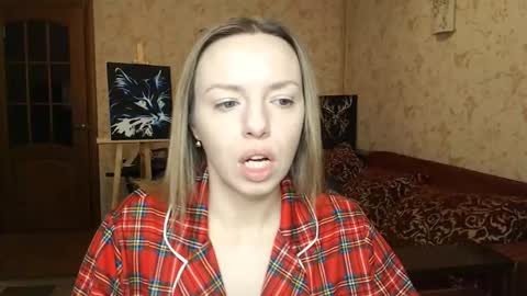 VanillaMuffin online show from February 2025 07:22:02 AM