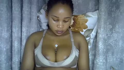 vanillavenus online show from April 2026 10:56:02 PM