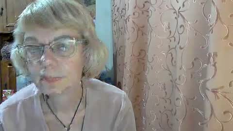 Snapshot of vanillaxcreamy chatting on December 2024 05:40:01 PM Vanillaxcreamy online show from December 2024 05:40:01 PM