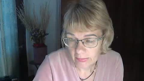 Snapshot of vanillaxcreamy chatting on January 2025 01:03:01 PM Vanillaxcreamy online show from January 2025 01:03:01 PM