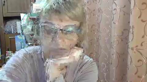 Snapshot of vanillaxcreamy chatting on February 2025 03:38:02 PM Vanillaxcreamy online show from February 2025 03:38:02 PM
