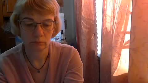 Snapshot of vanillaxcreamy chatting on February 2025 12:36:02 PM Vanillaxcreamy online show from February 2025 12:36:02 PM