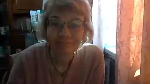 Snapshot of vanillaxcreamy chatting on February 2025 11:13:02 AM Vanillaxcreamy online show from February 2025 11:13:02 AM