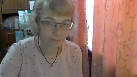 Snapshot of vanillaxcreamy chatting on March 2025 08:34:01 AM Vanillaxcreamy online show from March 2025 08:34:01 AM