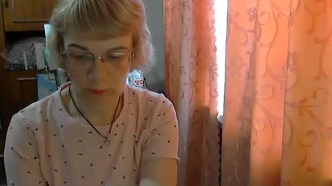 Snapshot of vanillaxcreamy chatting on March 2025 11:39:02 AM Vanillaxcreamy online show from March 2025 11:39:02 AM
