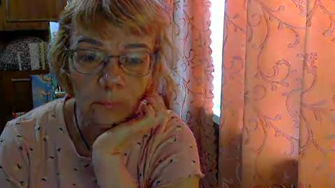Snapshot of vanillaxcreamy chatting on March 2025 09:10:02 AM Vanillaxcreamy online show from March 2025 09:10:02 AM