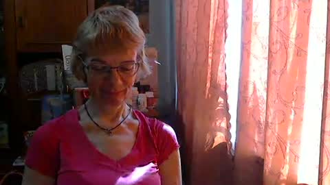 Snapshot of vanillaxcreamy chatting on March 2025 11:33:02 AM Vanillaxcreamy online show from March 2025 11:33:02 AM
