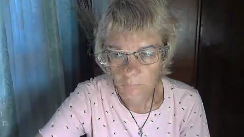 Snapshot of vanillaxcreamy chatting on September 2025 02:31:01 PM Vanillaxcreamy online show from September 2025 02:31:01 PM