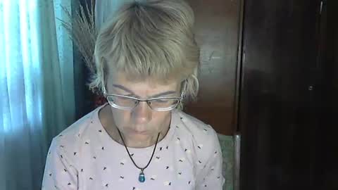 Snapshot of vanillaxcreamy chatting on October 2025 09:48:02 AM Vanillaxcreamy online show from October 2025 09:48:02 AM