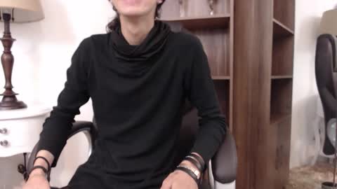 Snapshot of vannellope_roberts chatting on April 2026 11:48:02 AM Vannellope online show from April 2026 11:48:02 AM