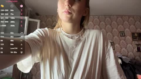 Snapshot of vannesatalamas chatting on May 2026 05:56:01 AM Mia online show from May 2026 05:56:01 AM