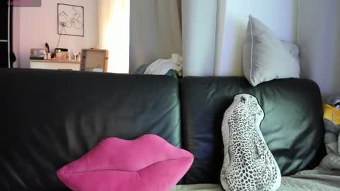 Snapshot of vannessarain chatting on April 2026 04:46:02 PM Vannessa online show from April 2026 04:46:02 PM