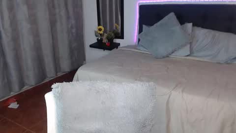 vane online show from January 2025 11:17:01 PM