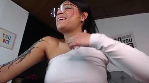 vane online show from January 2025 01:41:01 AM