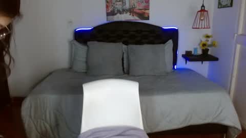 Snapshot of vannesweet_ chatting on June 2026 08:46:02 PM vane online show from June 2026 08:46:02 PM