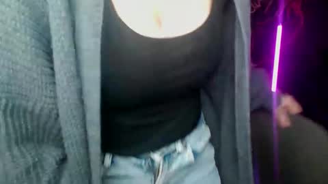 Vanessa online show from November 2025 07:01:01 AM