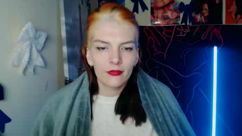 Snapshot of vanrey_ chatting on February 2026 02:12:02 PM Vanessa online show from February 2026 02:12:02 PM