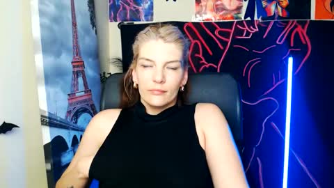 Vanessa online show from May 2026 02:41:01 AM