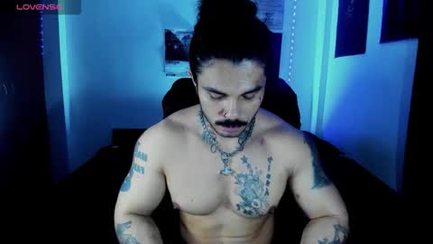 vanvelckan_ online show from December 2025 01:22:01 AM