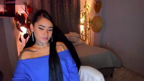 Snapshot of vayolett_bass chatting on July 2026 09:49:02 AM Vayolett Bass online show from July 2026 09:49:02 AM