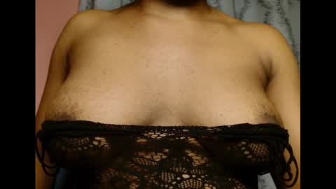 Snapshot of vee62 chatting on July 2026 12:45:01 AM vee62 online show from July 2026 12:45:01 AM