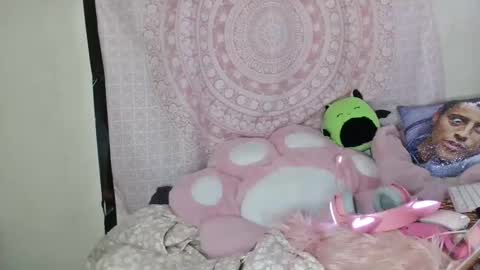 Veronica Lehane online show from February 2025 07:03:01 PM