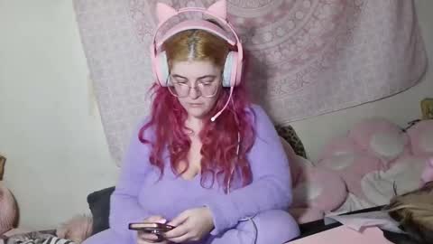 Veronica Lehane online show from November 2025 12:22:01 PM