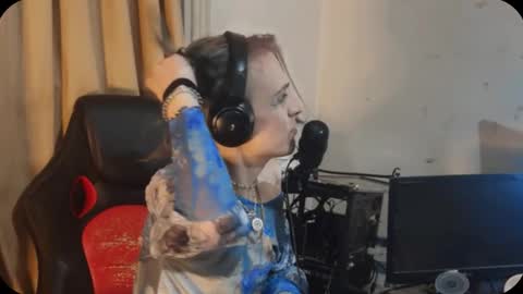 veelucious online show from October 2025 11:57:02 PM