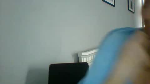Snapshot of veessa chatting on April 2026 09:30:02 AM Veessa online show from April 2026 09:30:02 AM