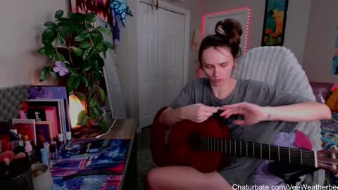 Violet Weatherbee online show from January 2025 01:39:02 AM