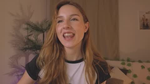 Maria online show from October 2025 02:59:02 PM